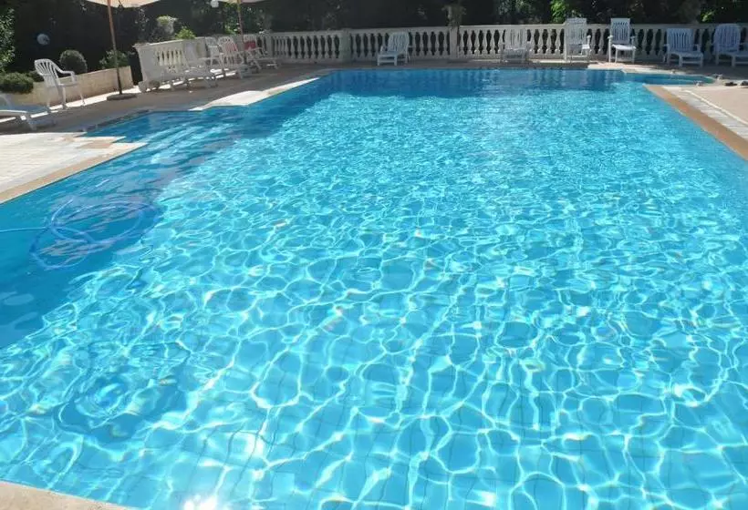هتل Gioia Garden