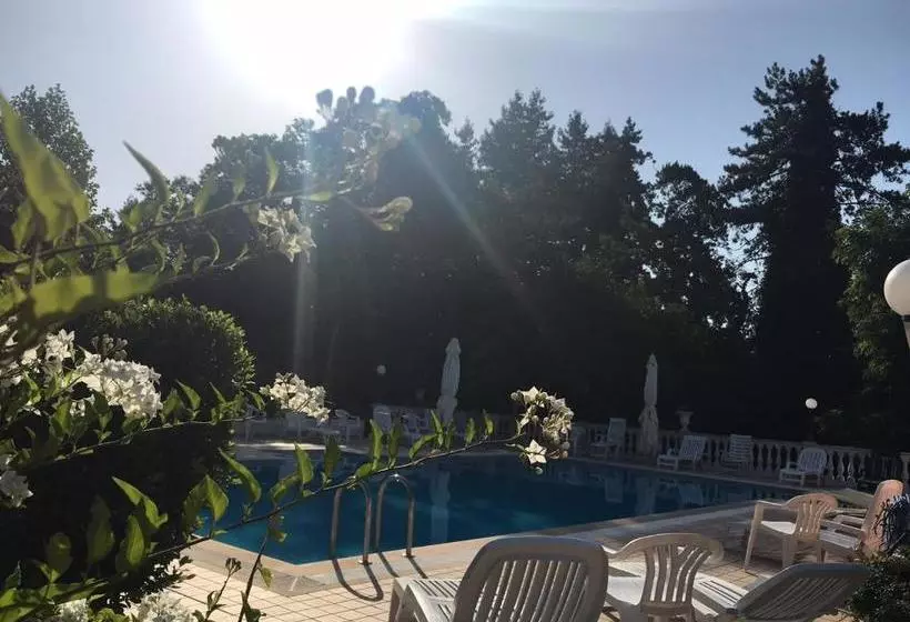 هتل Gioia Garden