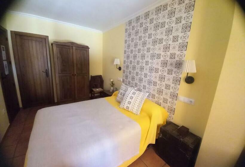 فندق Posada De Campillo