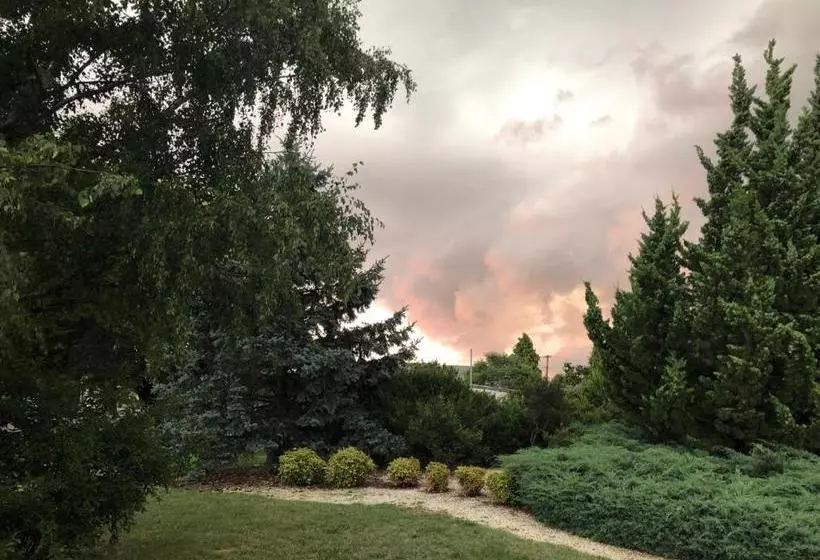 モーテル Highlands Motor Inn