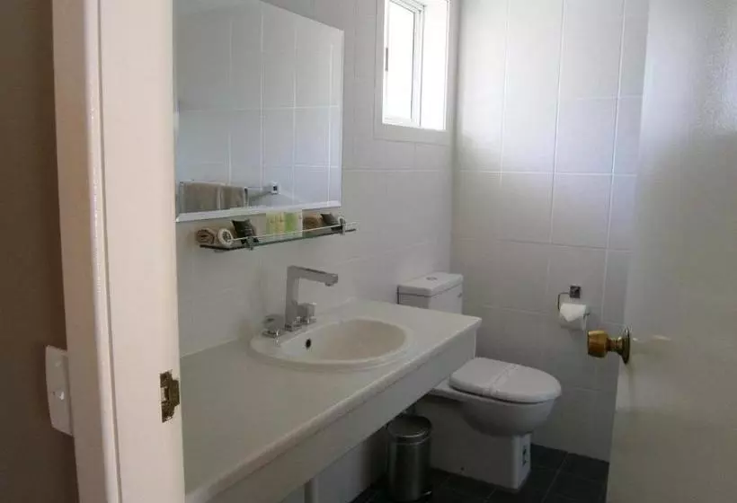 モーテル Highlands Motor Inn