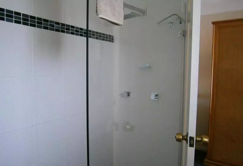 モーテル Highlands Motor Inn