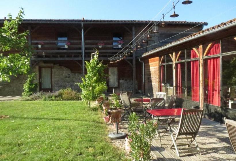 بنسيون La Pierre Folle Chambres D Hôtes