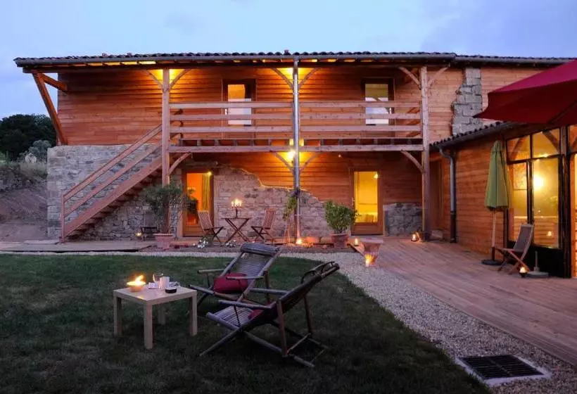 ペンション La Pierre Folle Chambres D Hôtes