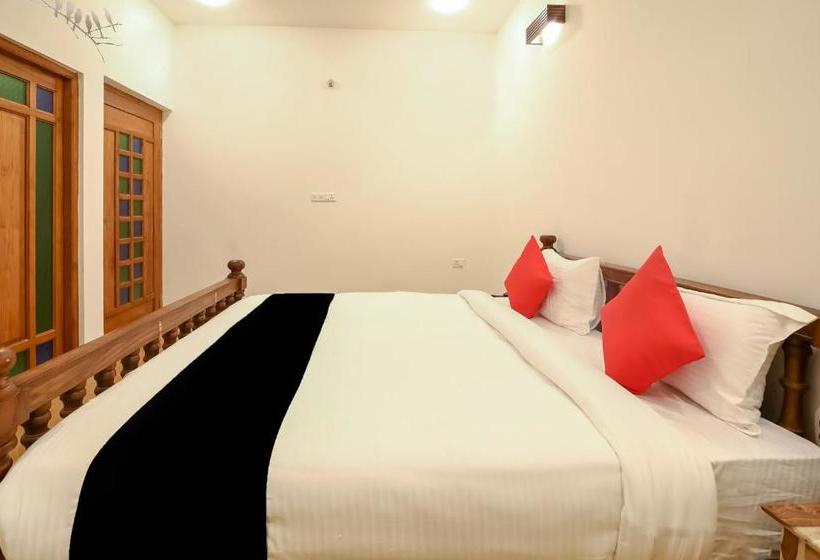 Hotell Capital O 61119 Surya Vilas