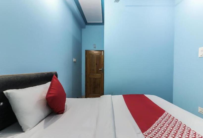 Hotel Oyo 61745 Delizia