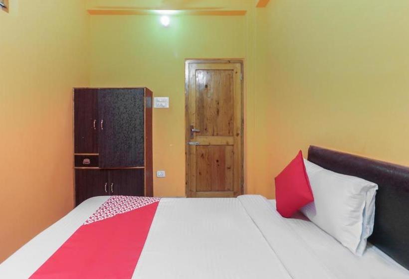 Hotel Oyo 61745 Delizia