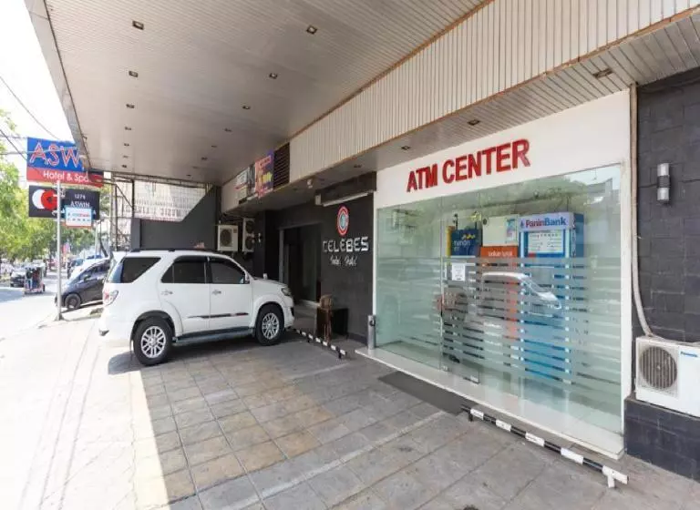 ホテル Reddoorz Plus @ Celebes Indah