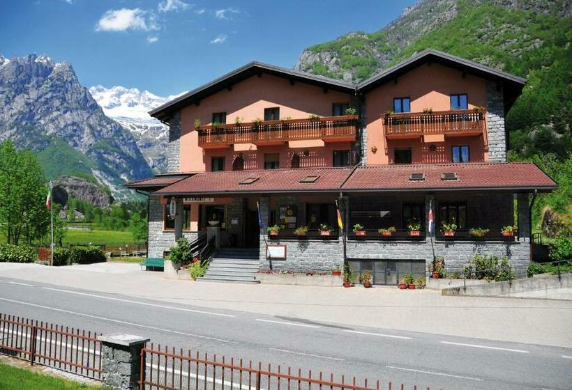 ホテル Ristorante Miramonti