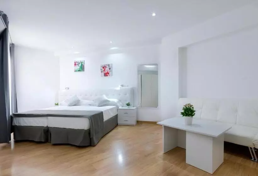 Boutique Urban Madrid Genova