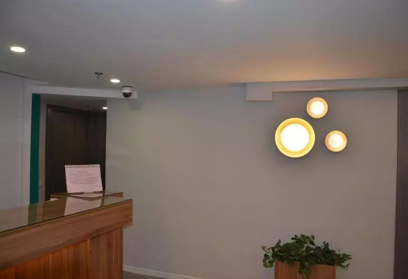 Boutique Urban Madrid Genova