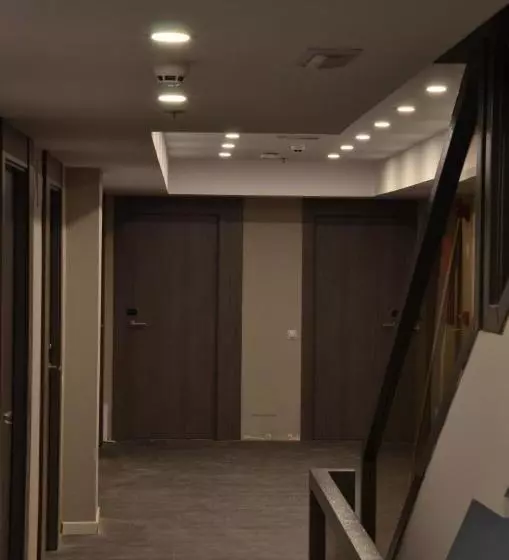 Boutique Urban Madrid Genova