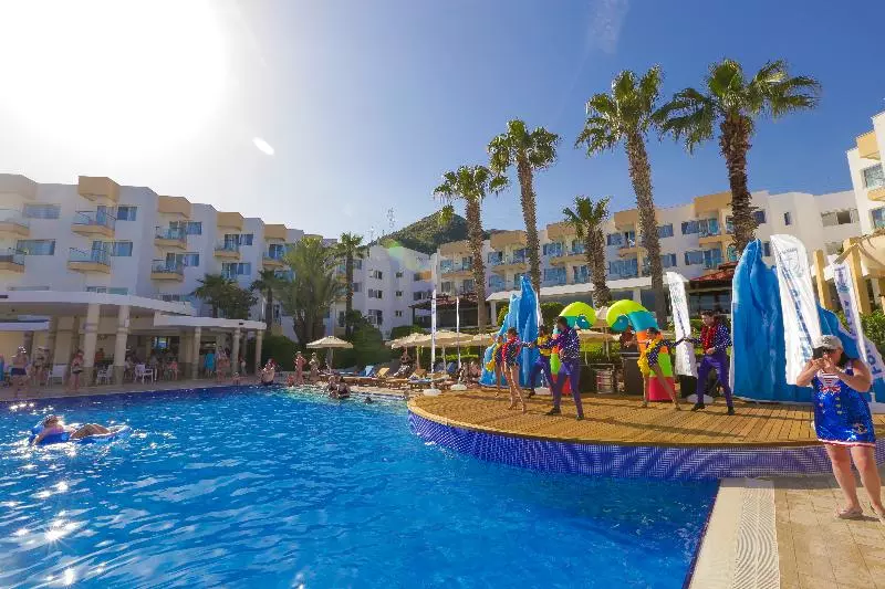 Fortezza Beach Resort