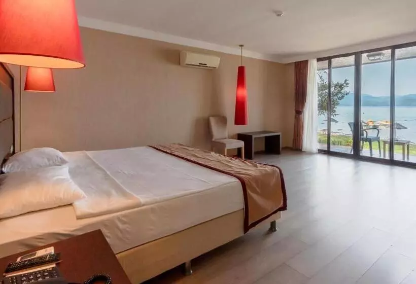 Fortezza Beach Resort