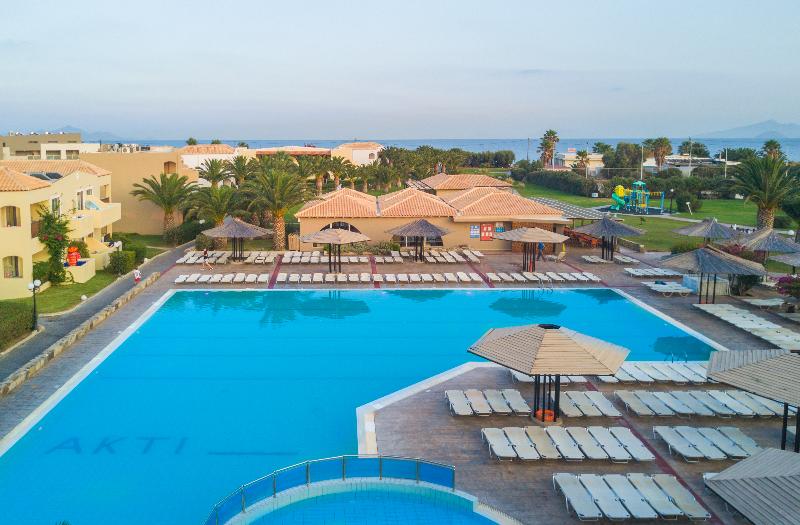 Hotel Akti Beach Club