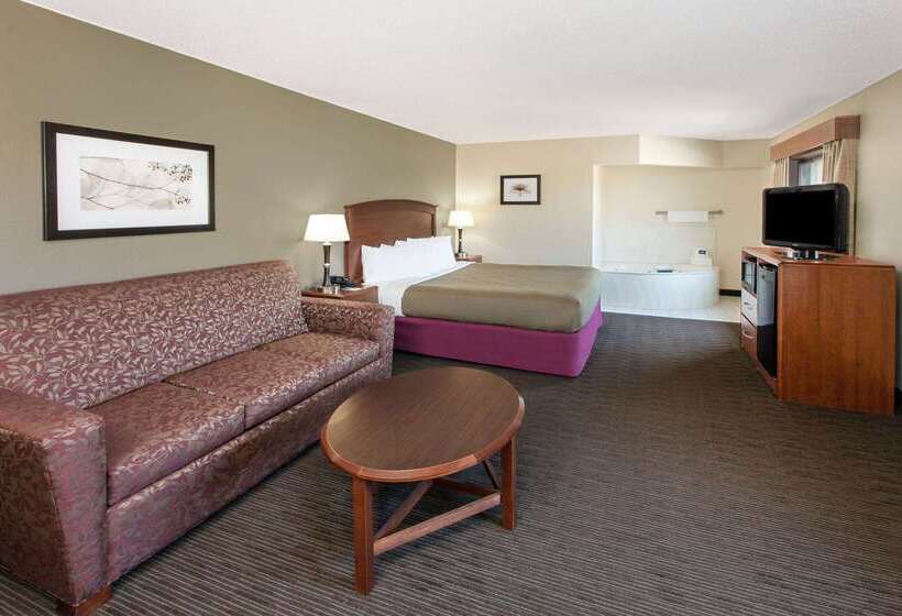 فندق Americinn By Wyndham Grundy Center