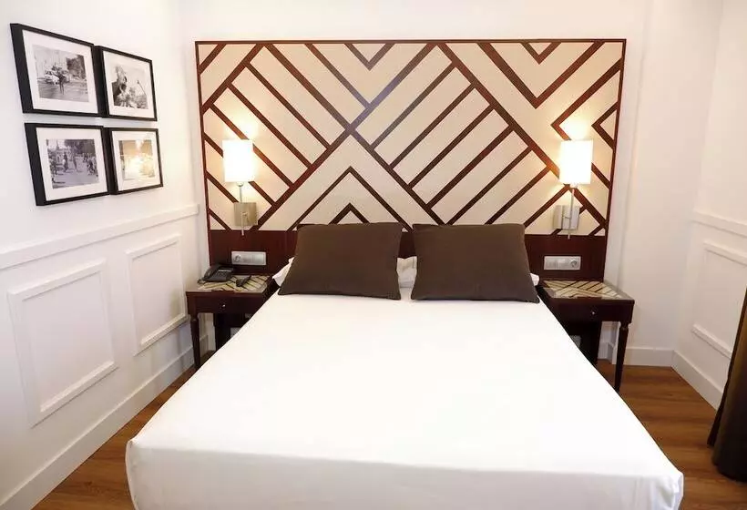 هتل Boutique Atrio