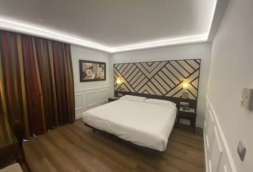 هتل Boutique Atrio