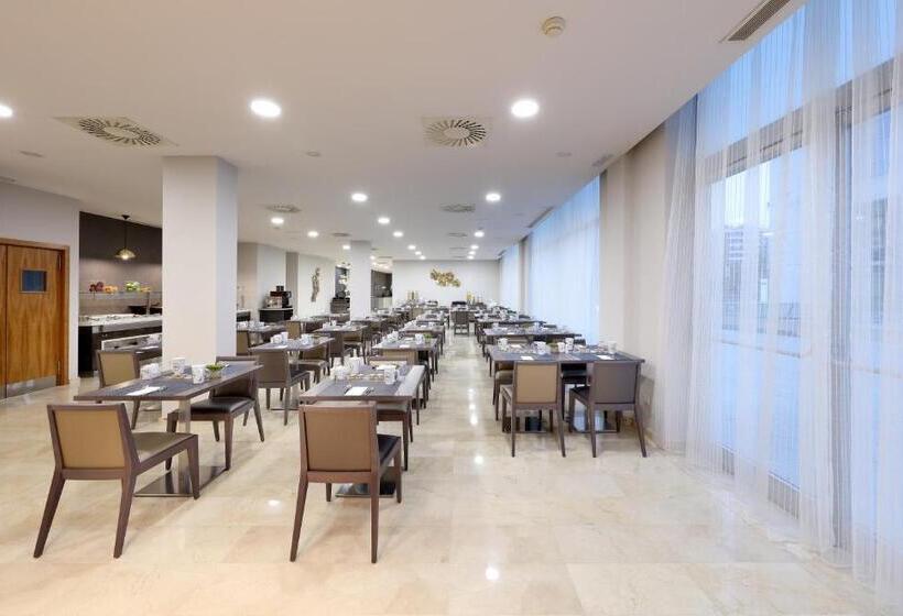 Отель Exe Zaragoza Wtc