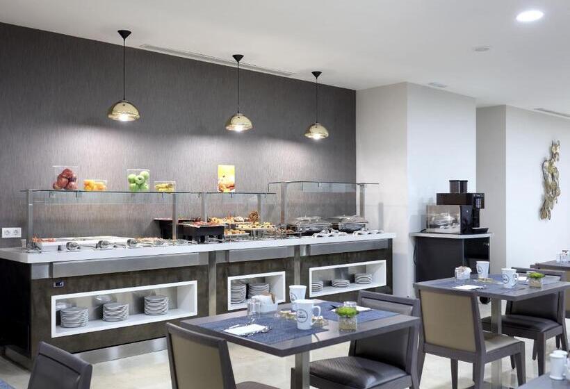 Отель Exe Zaragoza Wtc