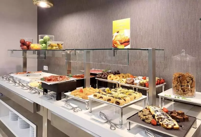 Отель Exe Zaragoza Wtc