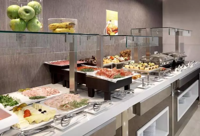 Отель Exe Zaragoza Wtc