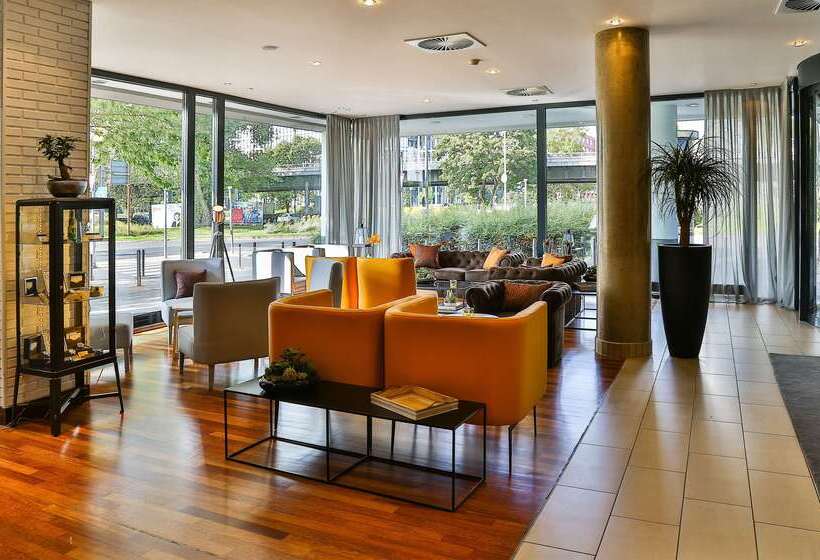 فندق Frankfurt Messe Affiliated By Melia