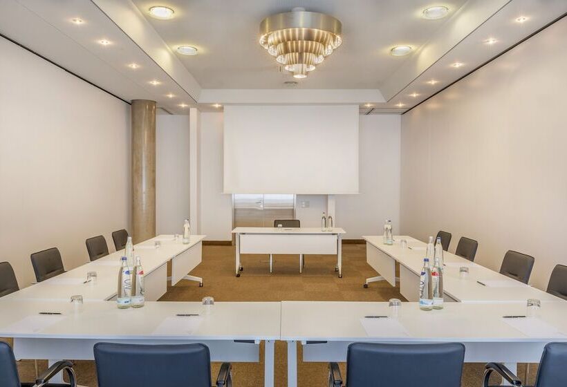 فندق Frankfurt Messe Affiliated By Melia