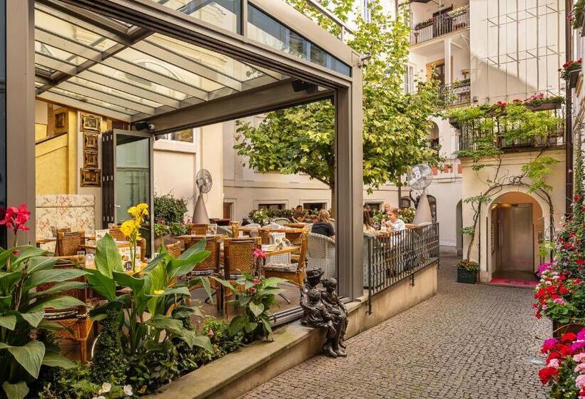 Iron Gate Hotel & Suites Prague By Bhg