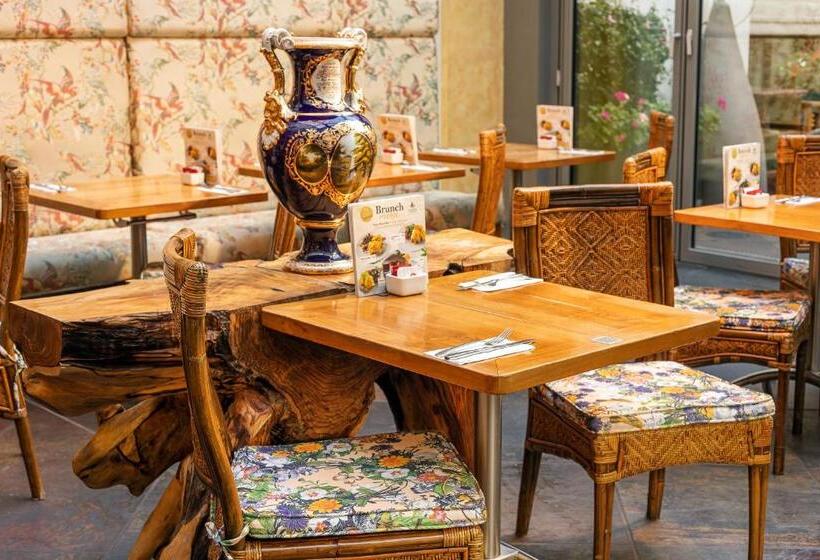 Iron Gate Hotel & Suites Prague By Bhg