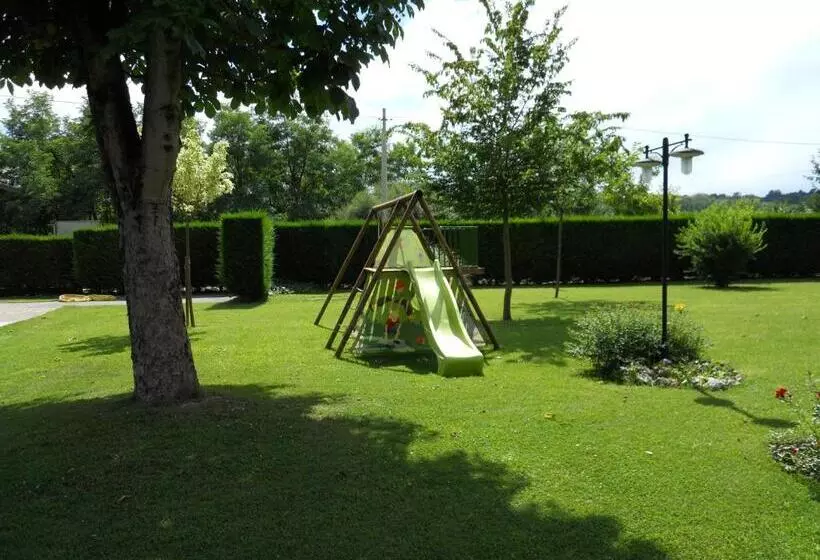 Отель La Cascina Di Villa Due