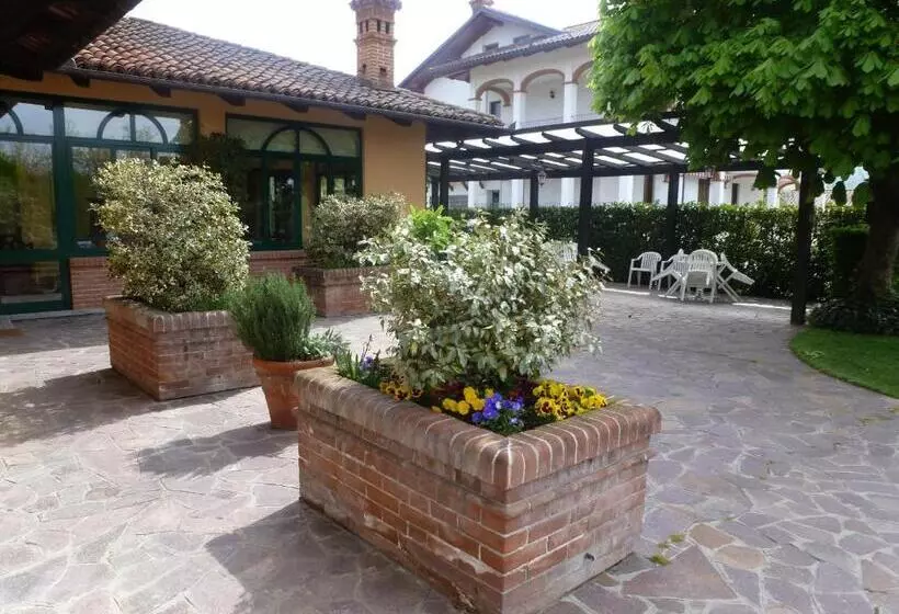 Отель La Cascina Di Villa Due