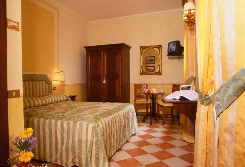 ホテル La Contrada Dei Monti