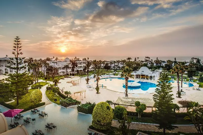 Le Royal Hotels & Resorts   Hammamet