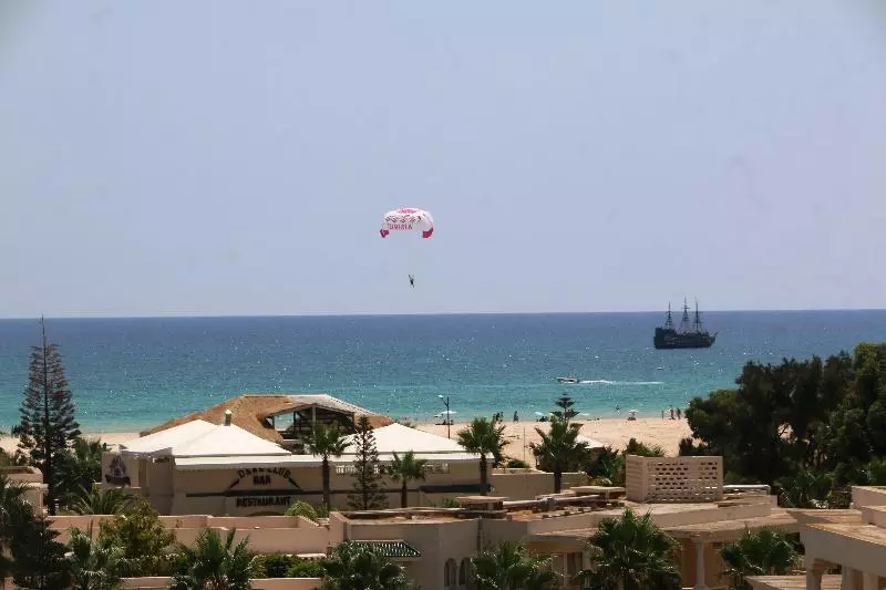 Le Royal Hotels & Resorts   Hammamet