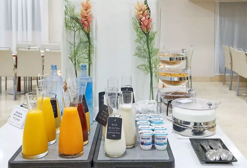 فندق NH Valencia Las Ciencias