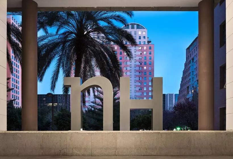 فندق NH Valencia Las Ciencias