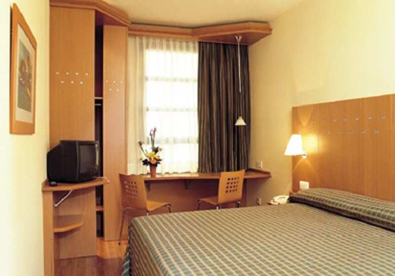 فندق NH Valencia Las Ciencias