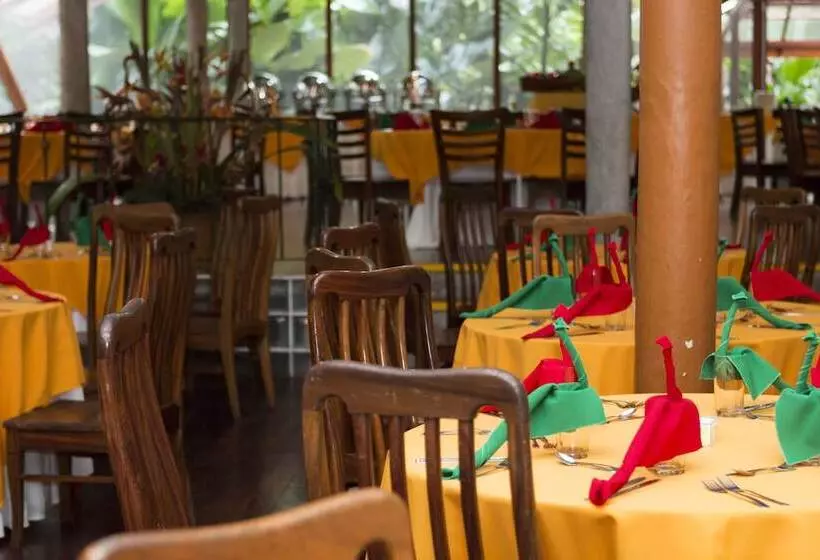 ホテル Pachira Lodge