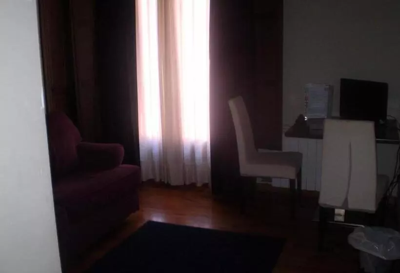 Отель Posada Arco De San Miguel