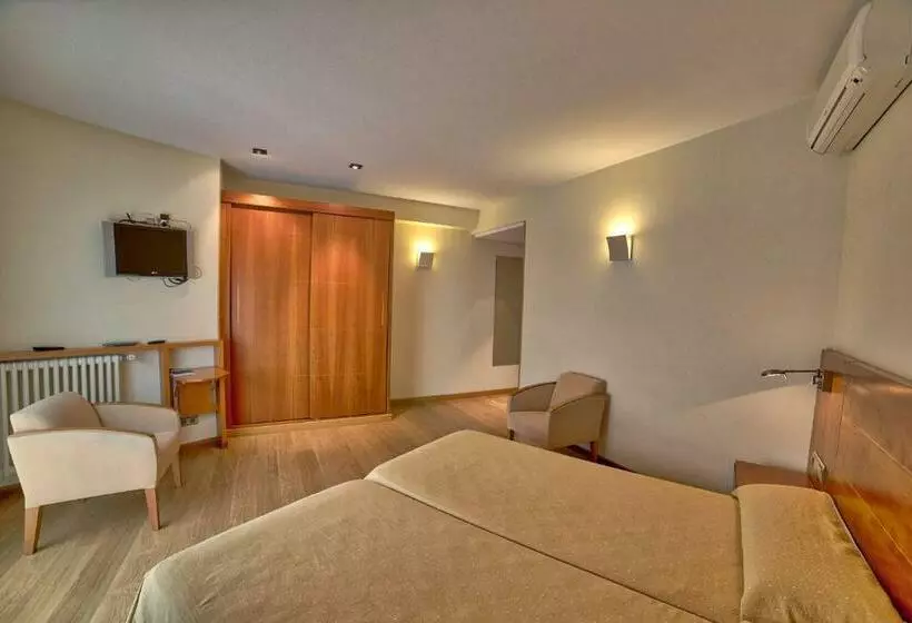 هتل Pr Rosa Rosae