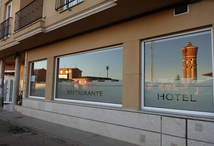 酒店 Reyes De León