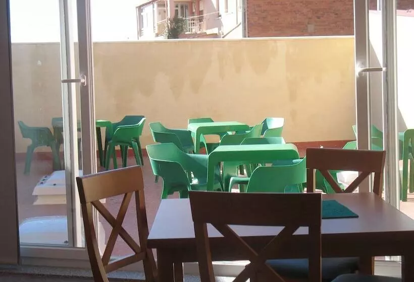 酒店 Reyes De León