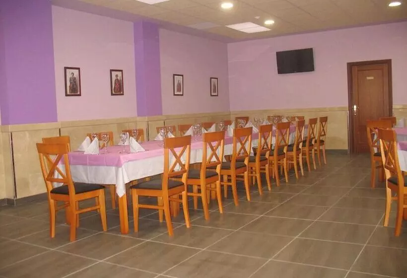 酒店 Reyes De León