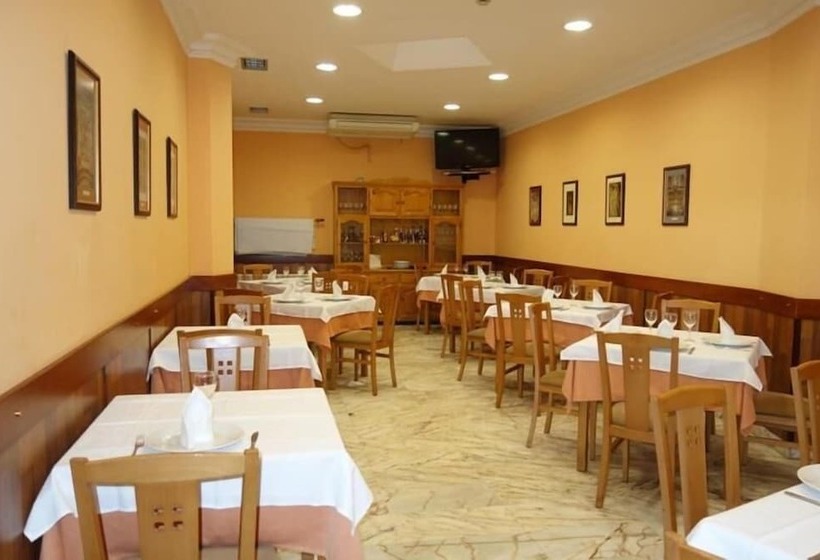 Hotelli Reyes De León