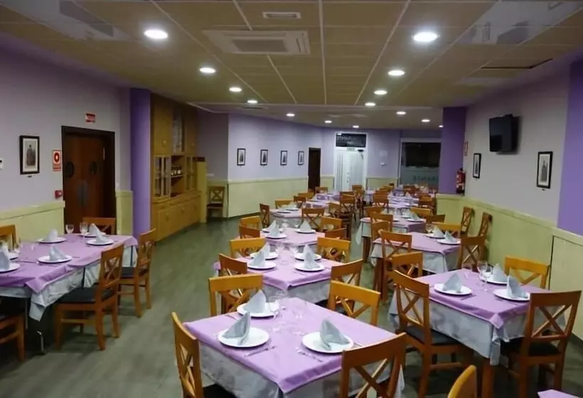 酒店 Reyes De León