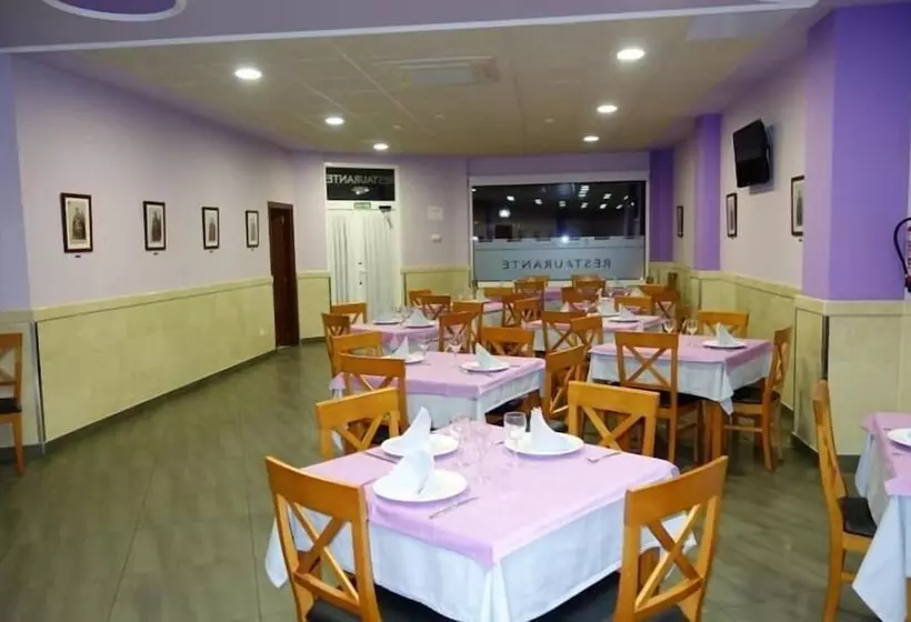 酒店 Reyes De León