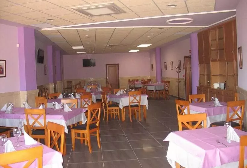 酒店 Reyes De León