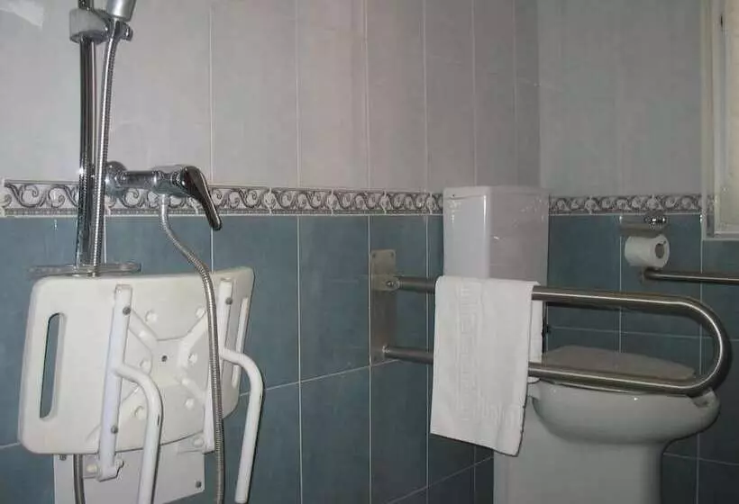 酒店 Reyes De León