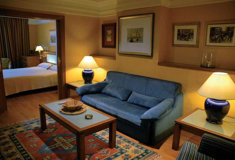 Catalonia Plaza España Hotel & Spa